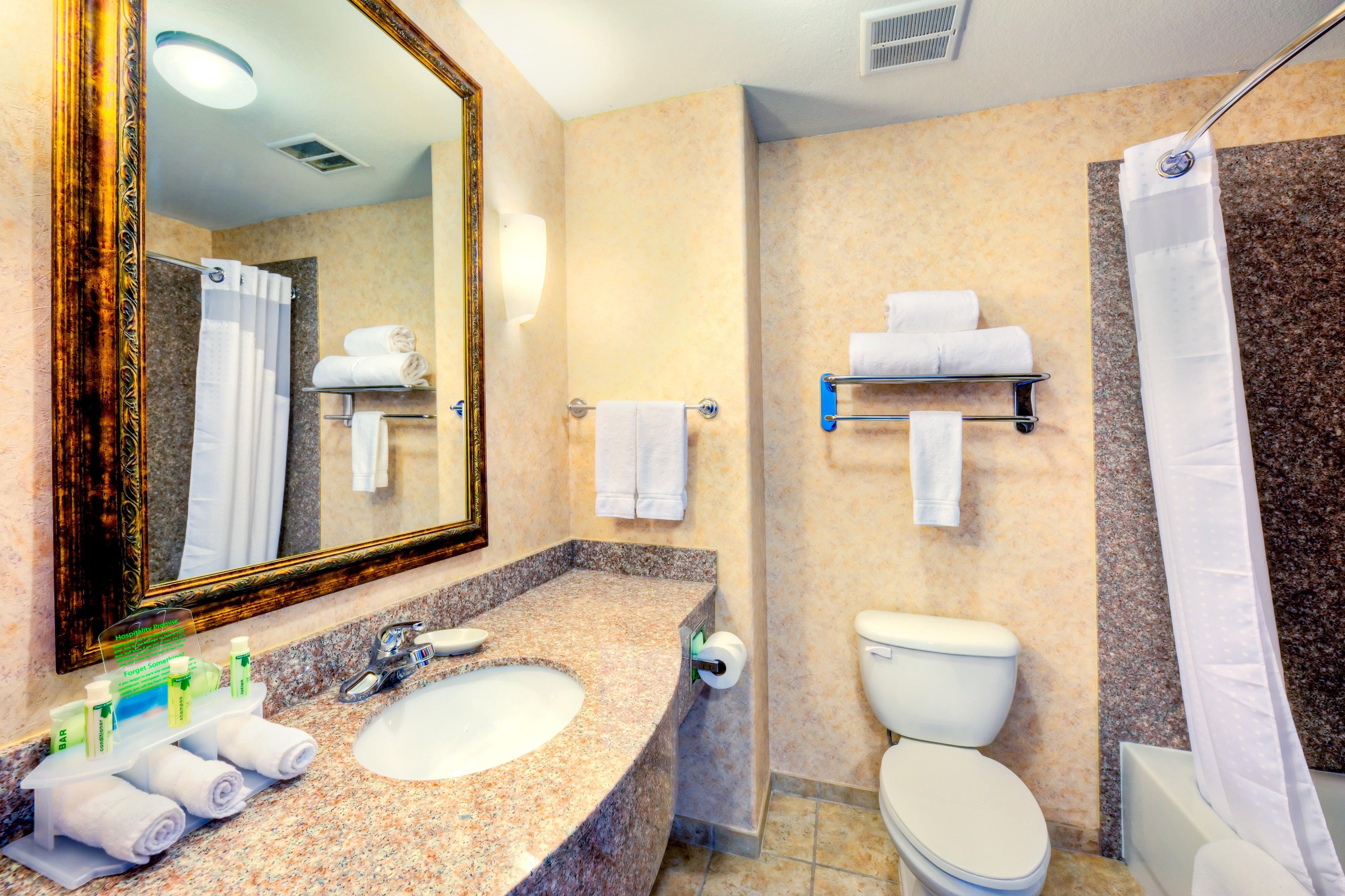 Holiday Inn Express And Suites Granbury By Ihg Buitenkant foto
