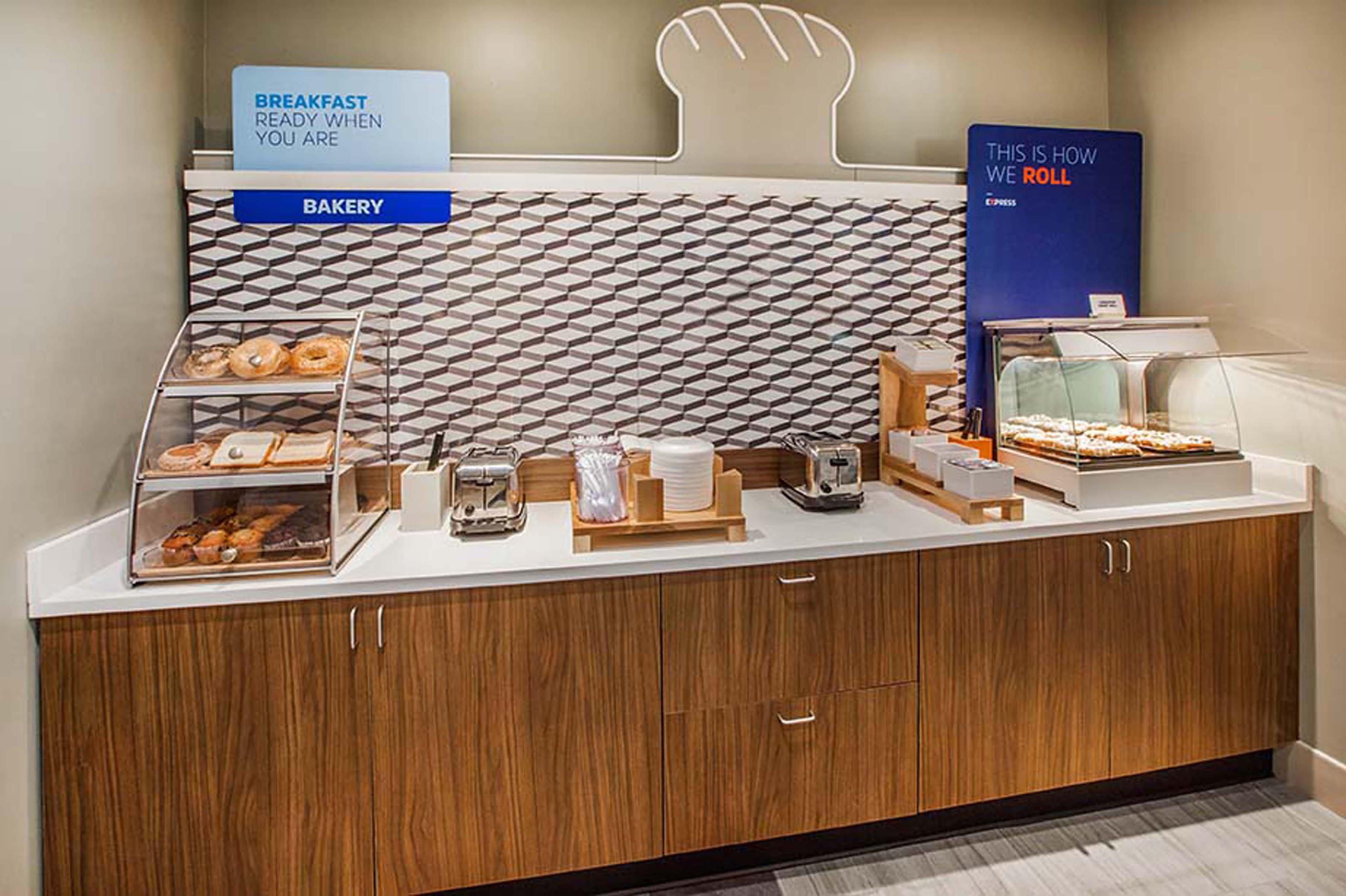 Holiday Inn Express And Suites Granbury By Ihg Buitenkant foto
